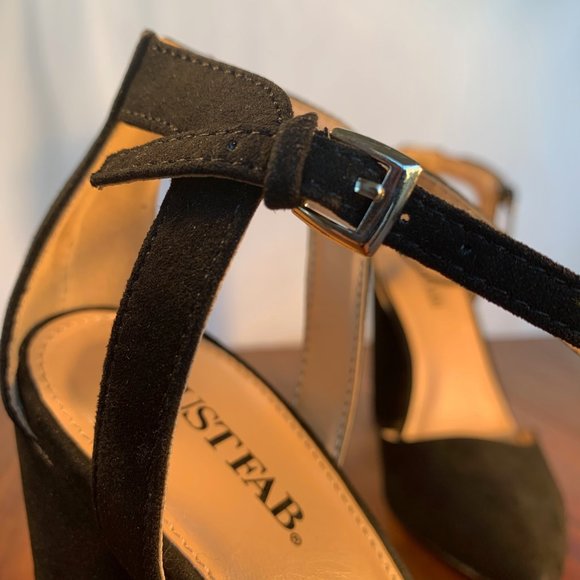 Brand New Black Block Heel - Picture 2 of 6